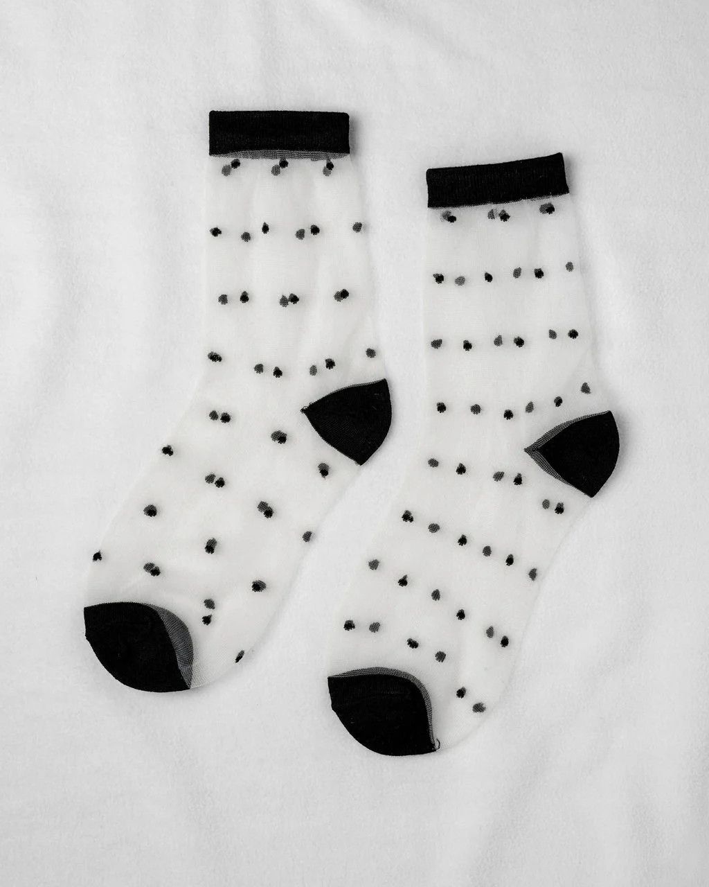 Sheer Dots Ankle Socks Pepper