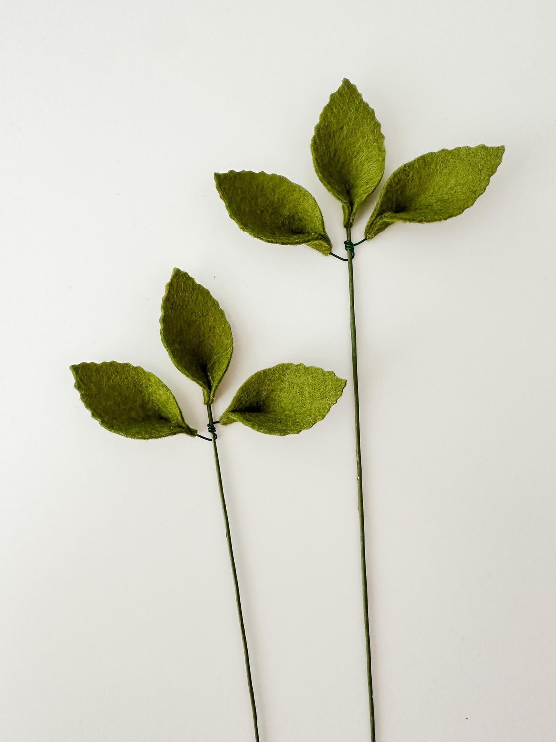 Felt Leaf Single Stem Rigid Leaves Moss