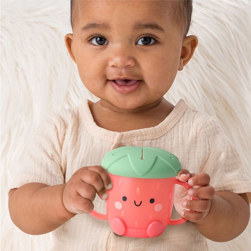 Itzy Snack Cup Bonnie Strawberry