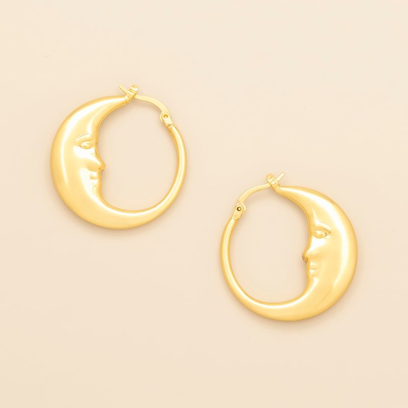 Refined Icon Earring Moon Hoop Gold