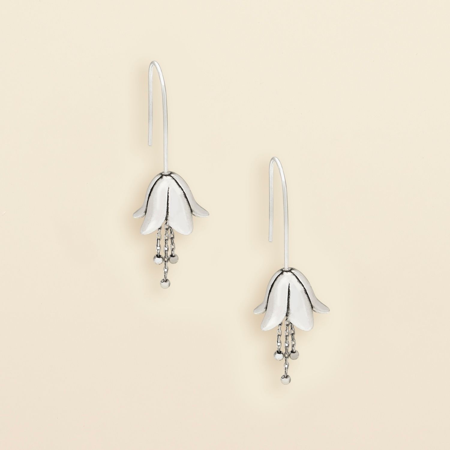 Refined Icon Earring Lily Drop Silver