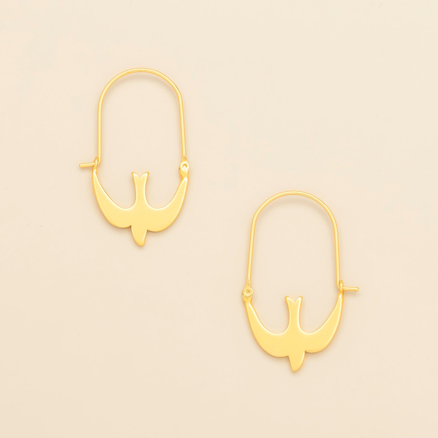 Refined Icon Earring Swallow Hoop Gold