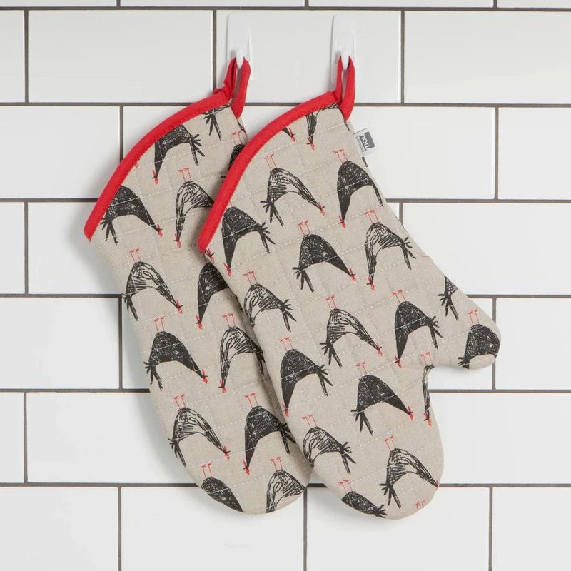Oven Mitt Set of 2 Chicken Scratch