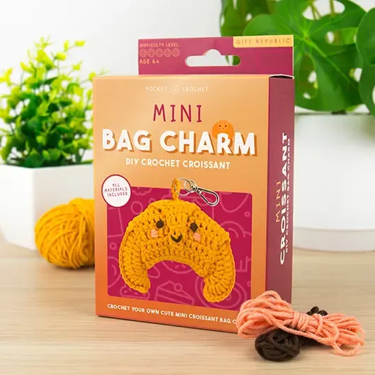 DIY Crochet Mini Bag Charm Croissant