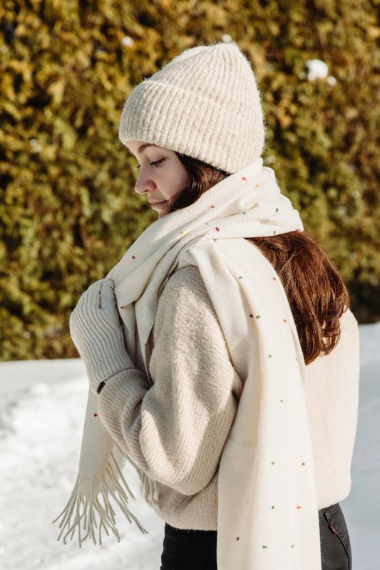 Warm Hat with Sparkle Accent Beige