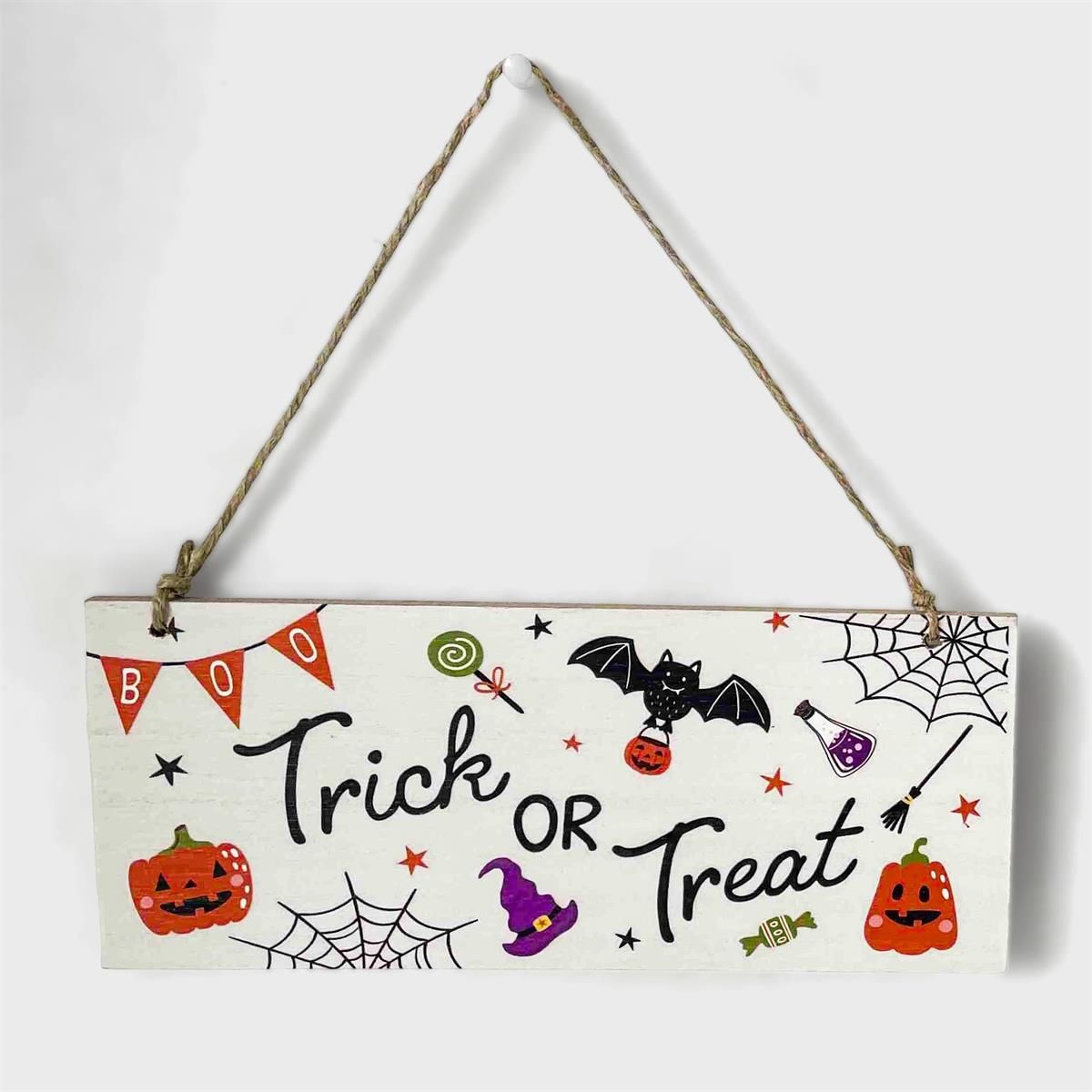 "Trick or Treat" Hanging Sign