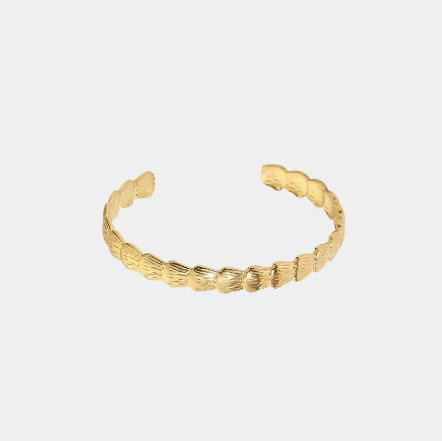 The Blonde Chaos Scallop Bangle SS