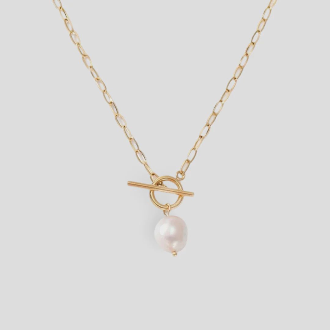 The Blonde Chaos Paper clip pearl necklace
