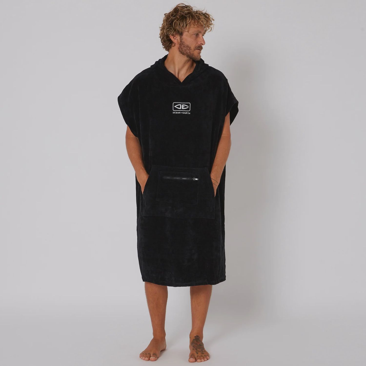 Ocean &amp; Earth Corp Hooded Poncho, Colour: Black