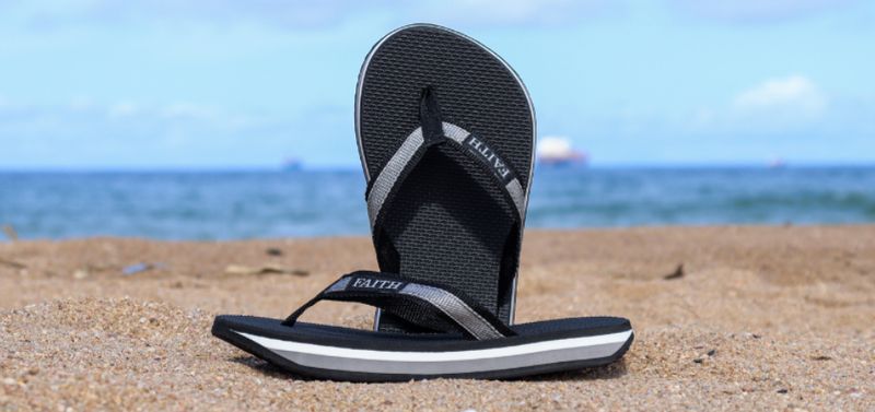 Faith Surfer Joe Black/White