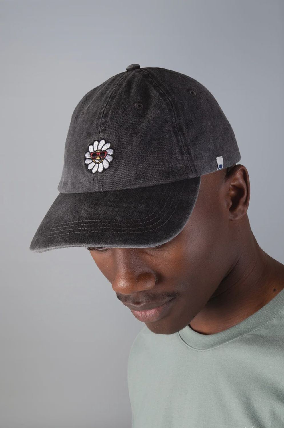 Sondrio -  Cap, Colour: Charcoal