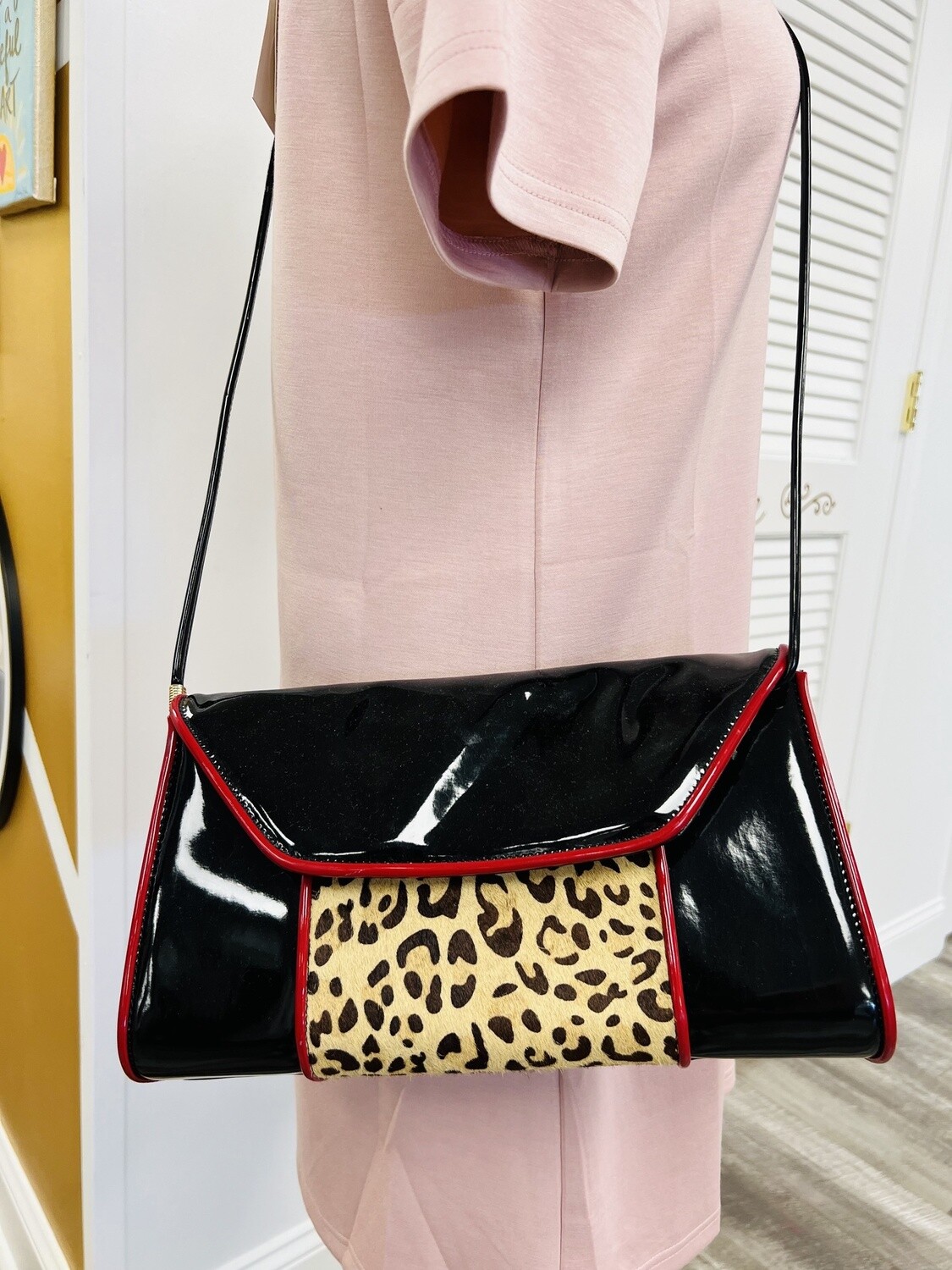 Black Shiny Cheetah Purse With Red Detail