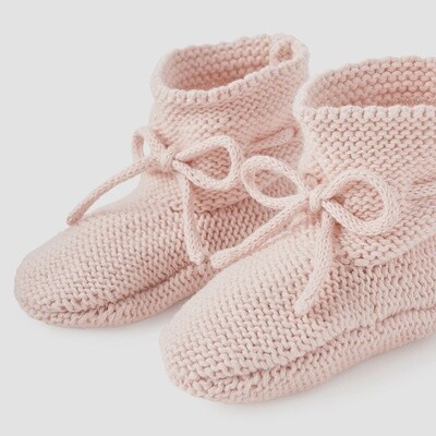 Elegant Baby Pale Pink Garter Knit Baby Booties