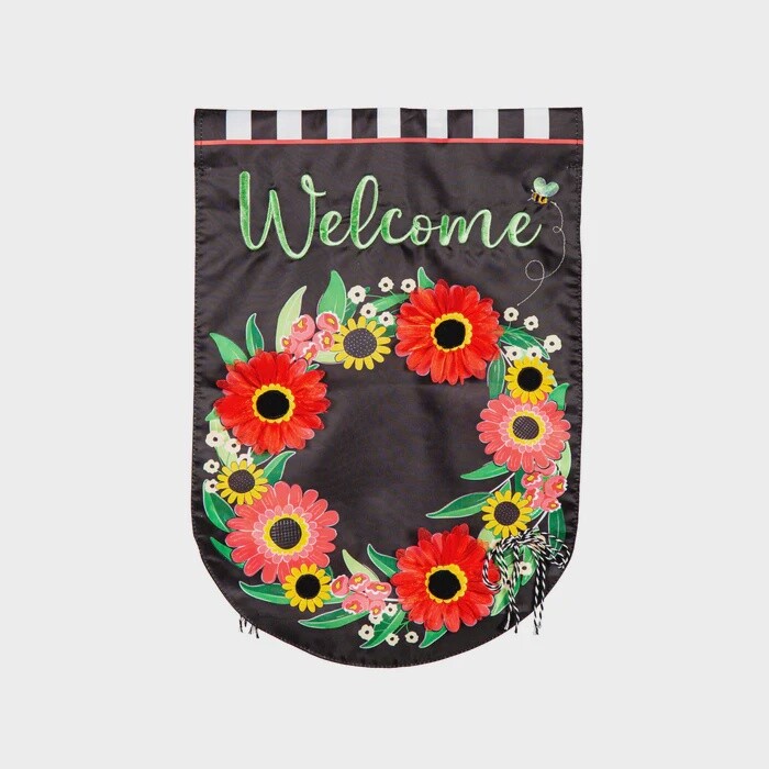 Evergreen Welcome Wreath Applique Garden Flag