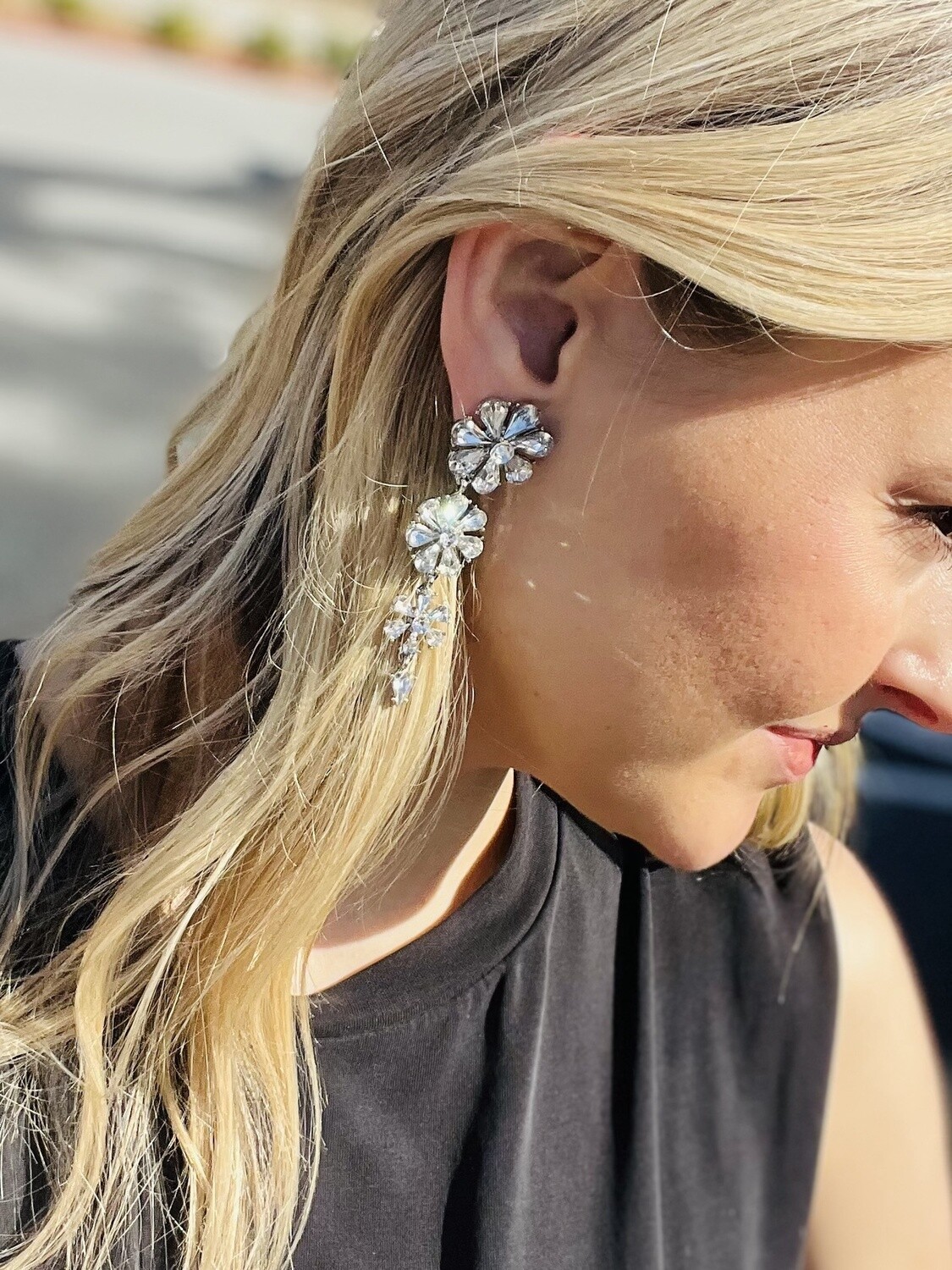 Flower Trim Earrings, color: Silver Trim