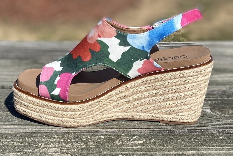 Corky&#39;s Flowers Freddie Wedge
