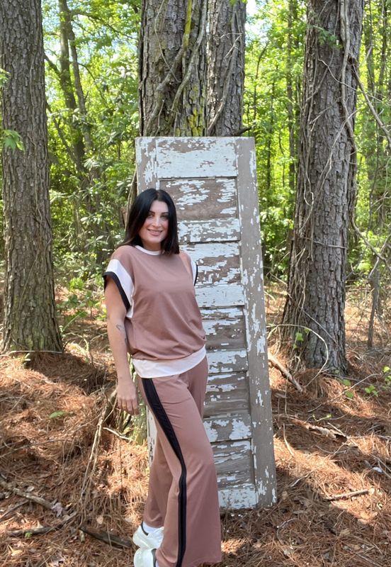 ONLINE EXCLUSIVE Tan Color Block Cropped Pants Set