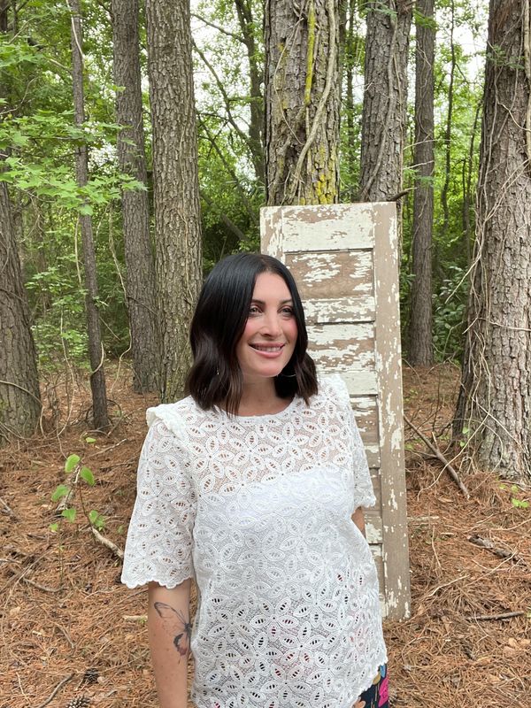 ONLINE EXCLUSIVE White Lace Short Sleeve Top