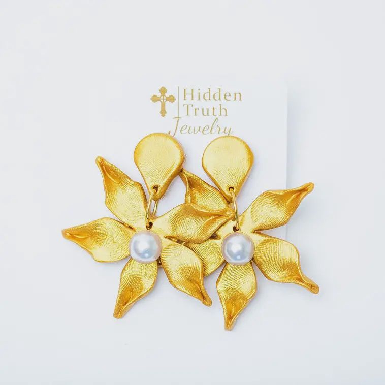 Hidden Truth Jewelry Stargazer Lily &amp; Pearl Dangle Earrings