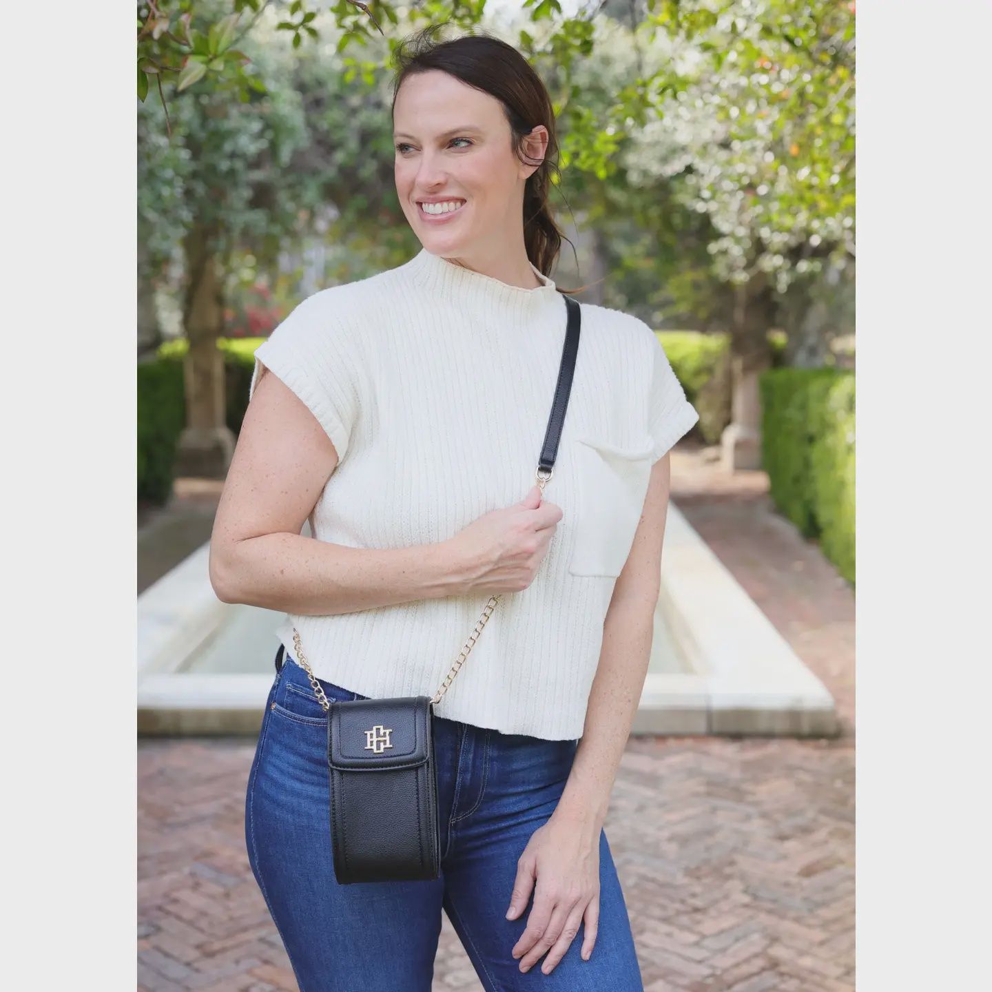 Caroline Hill Paige Cell Phone Crossbody - Black