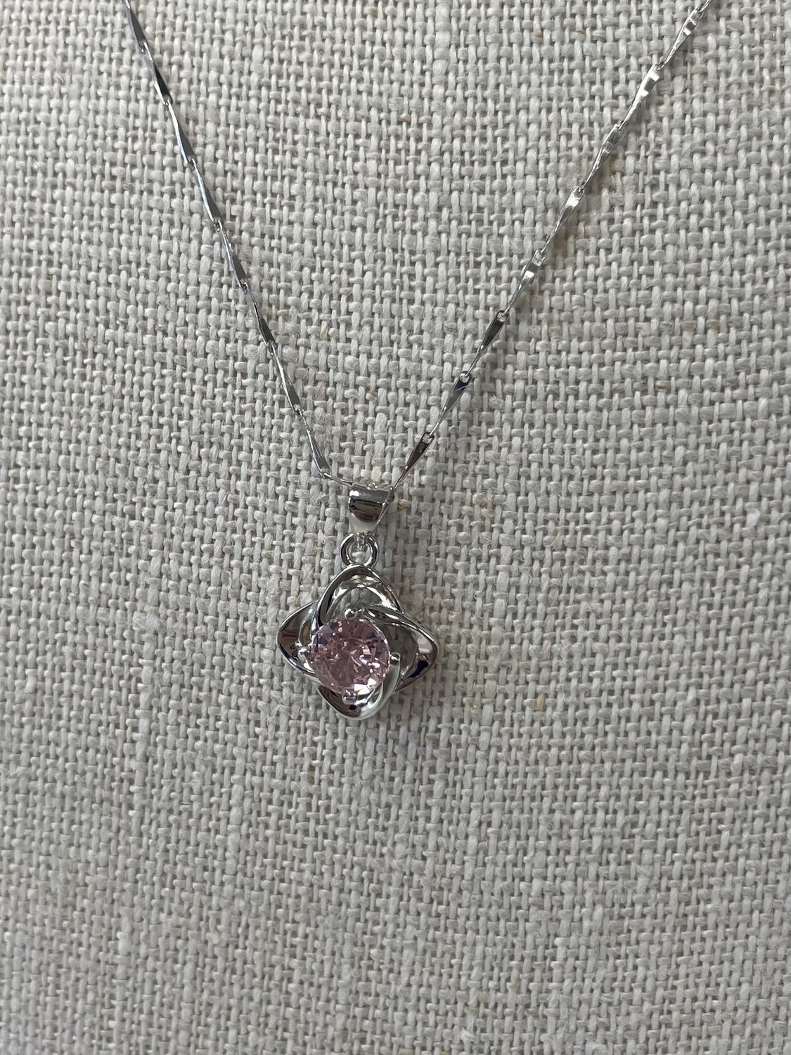 Silver Lucky 4 Leaf Necklace - Pink