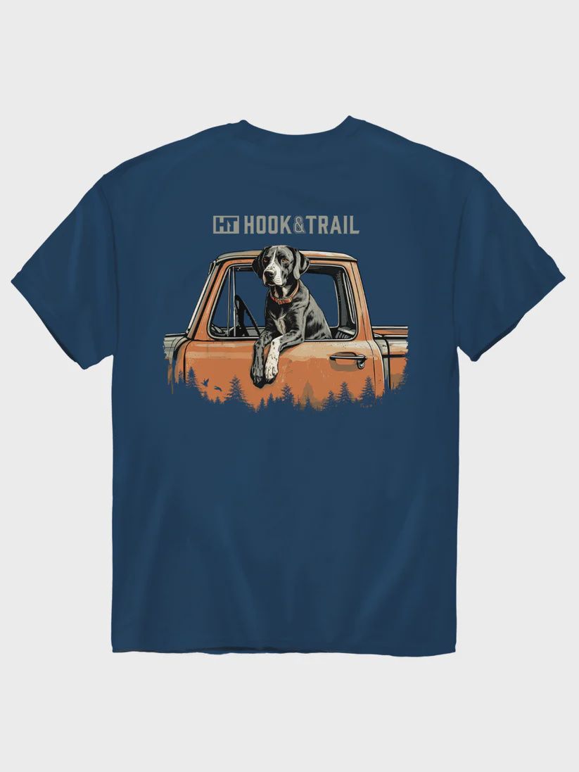 Hook and Trail Rust Pickup Vintage Short Sleeve Pocket T-Shirt