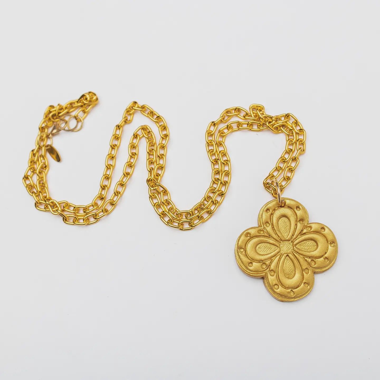 Hidden Truth Jewelry Gold Link Chain with Katie Cross