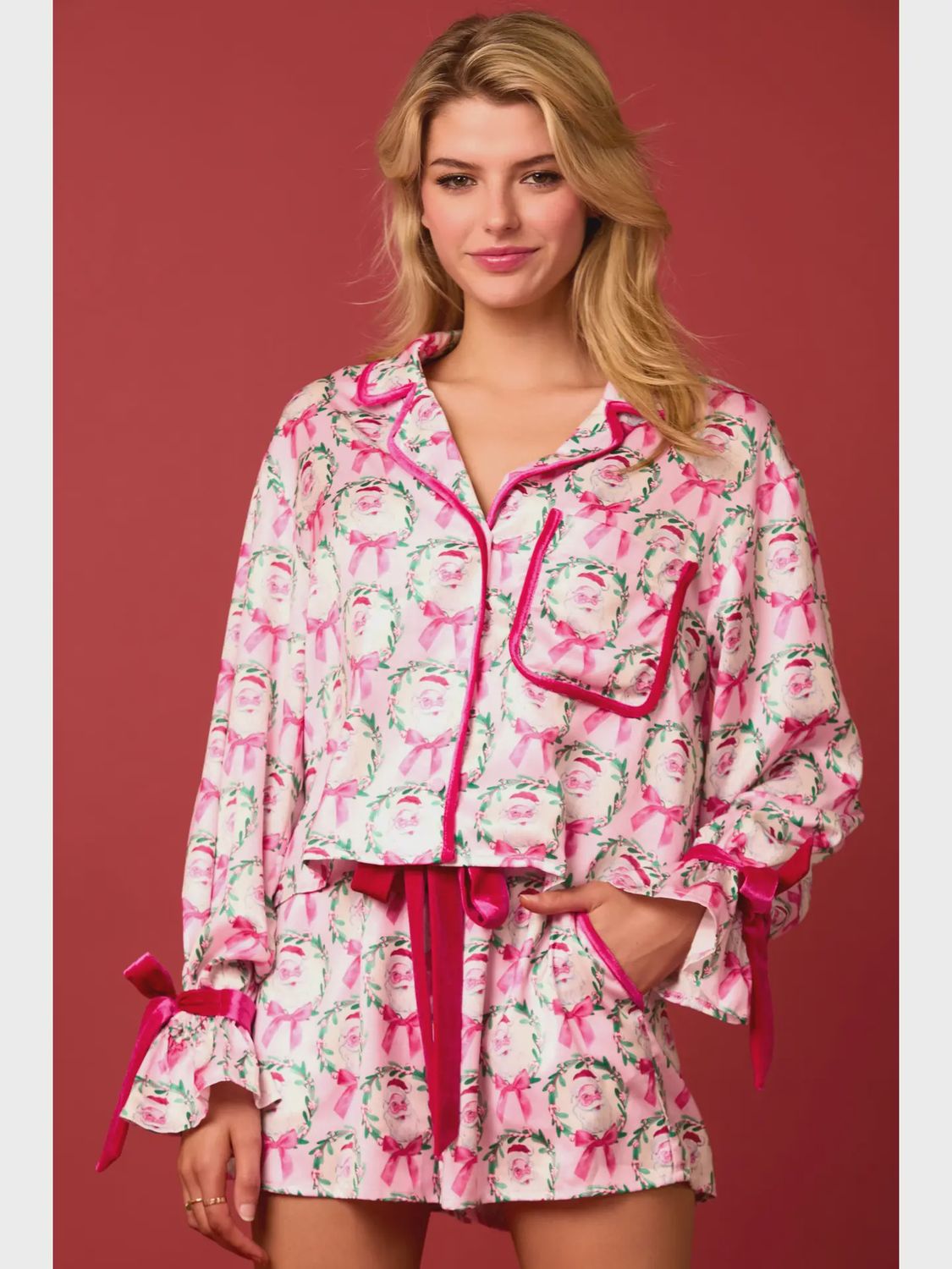 Satin Santa &amp; Bow Prints Pajama Set