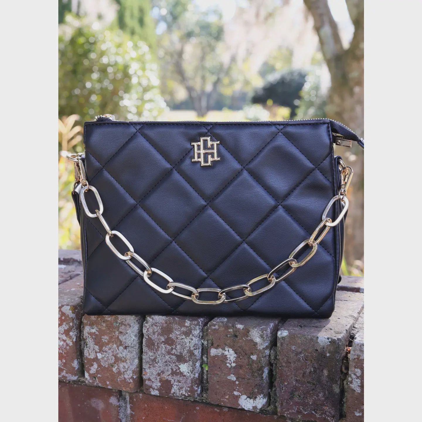 Caroline Hill Ariana Crossbody- Black Quilted Ld