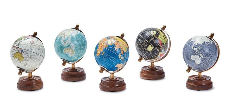 Two&#39;s Company Around The World Mini Globe