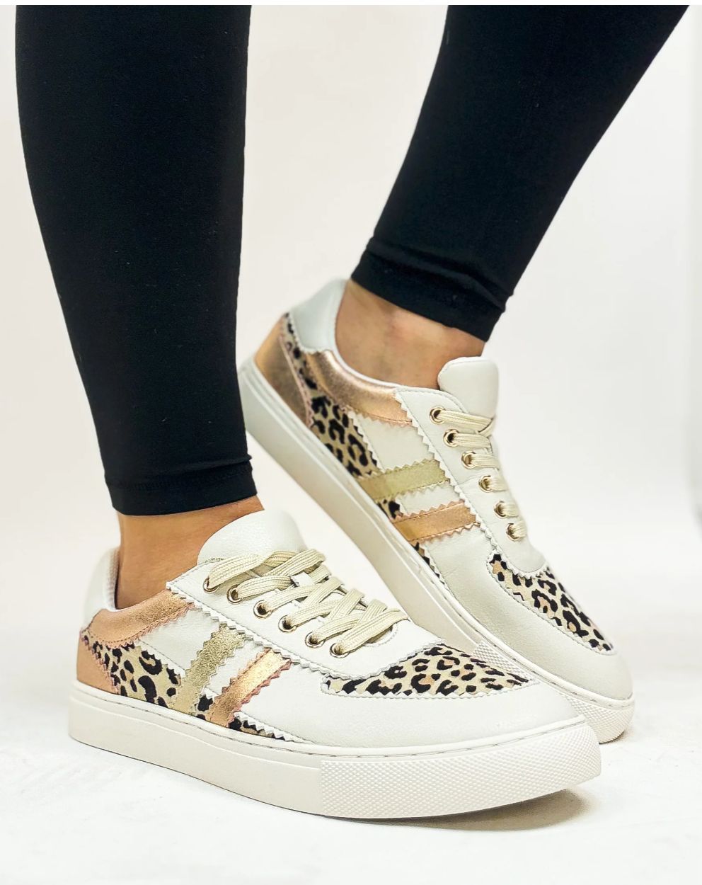 Corky&#39;s Sand Rizz Sneakers
