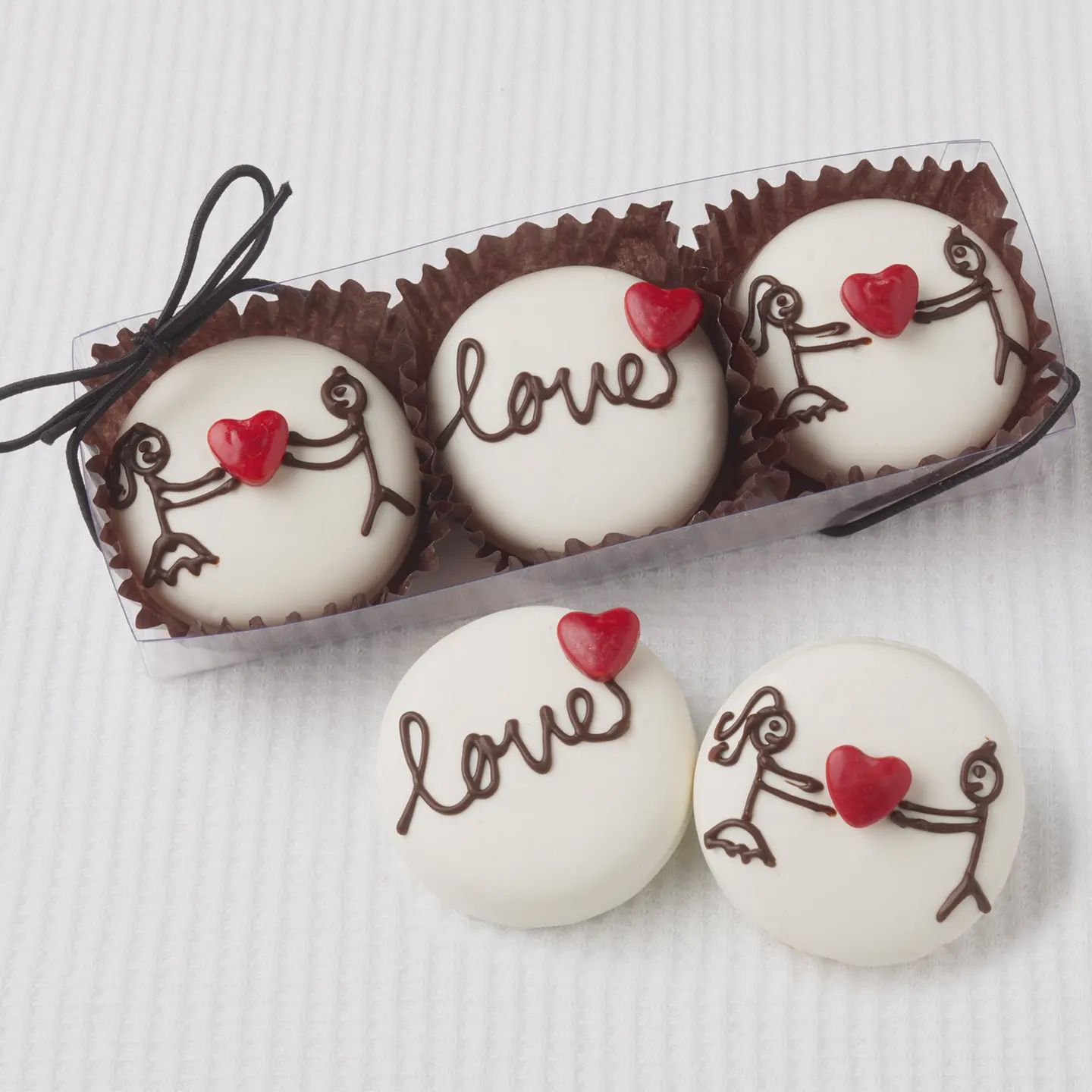 Sweet Shop USA 3oz 3pc Couple Love Chocolate Covered Oreos®