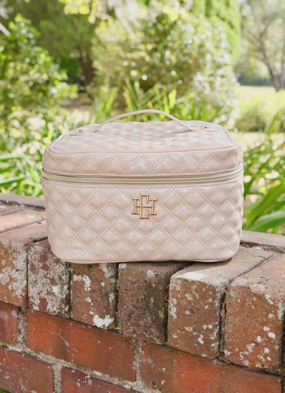 Caroline Hill Hampton Train Case Nude Patent Sq
