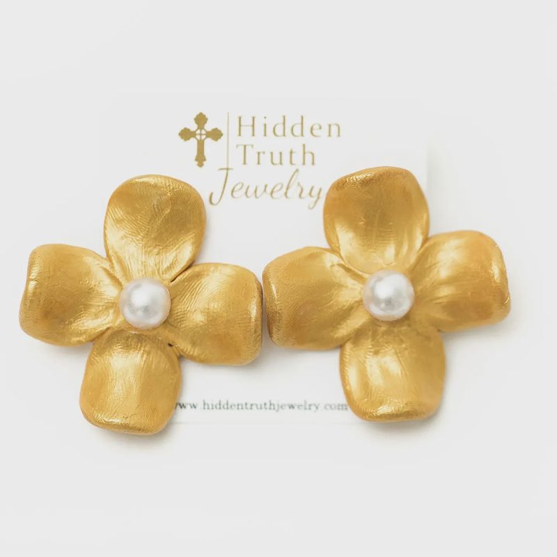 Hidden Truth Large Dogwood &amp; Pearl Stud Earrings