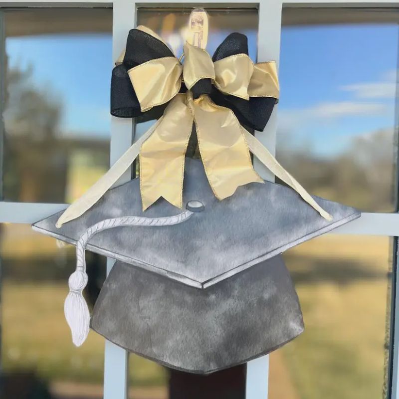 Front Porch Elegance Congrats Grad!- Door Hanger