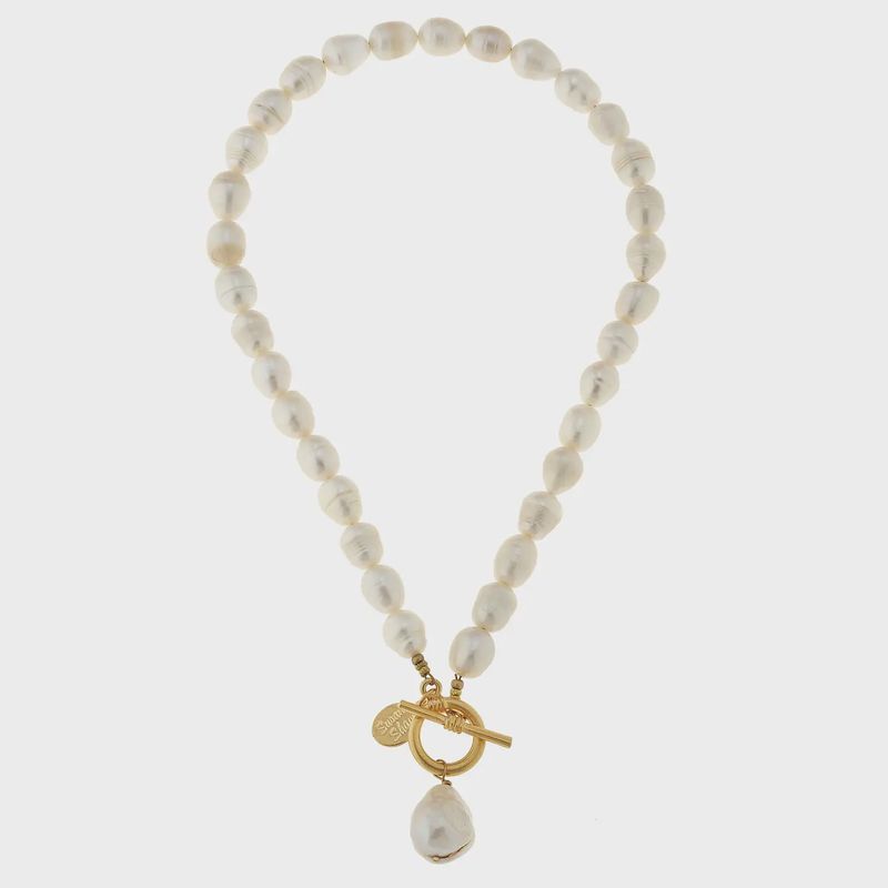 Susan Shaw Large Genuine Freshwater Pearl Front Toggle Necklace