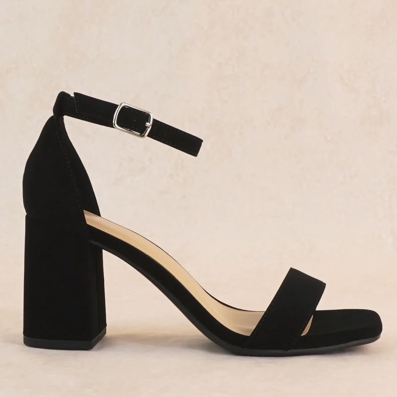 Delicious Shoes Larch Black Heel