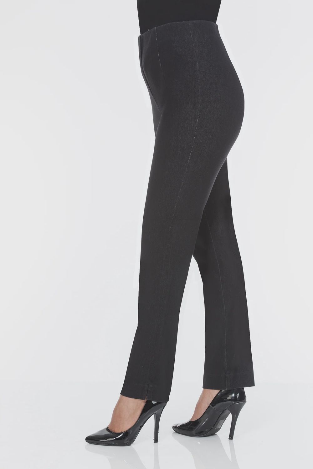 LIOR Women&#39;s Black Denim Pull-On Pant Tapered Ankle Pant In Twill Denim-&quot;Sasha&quot;