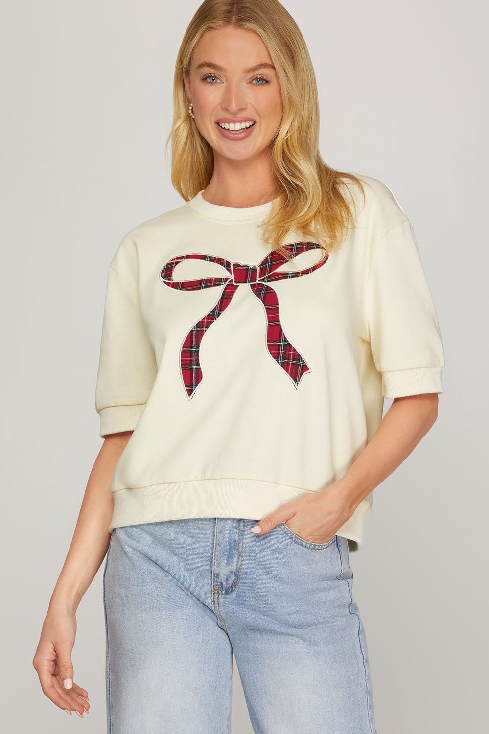 She + Sky Short Sleeve Round Neck Plaid Bow Knit Top- Cream