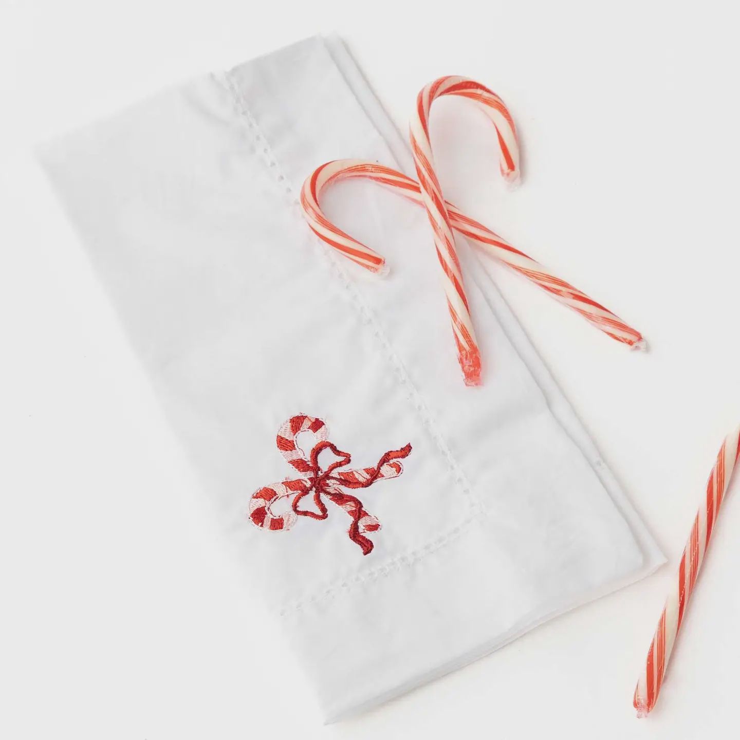 8 Oak Lane Candy Cane Embroidered Dinner Napkin