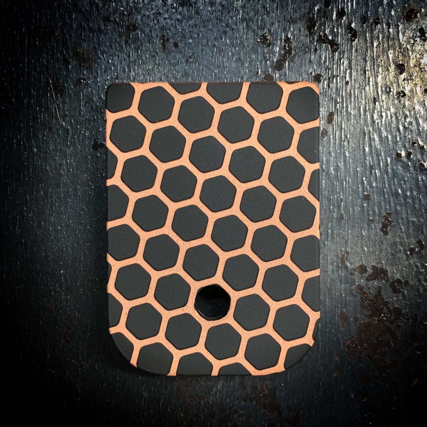 Honeycomb Mag - Copper - Black