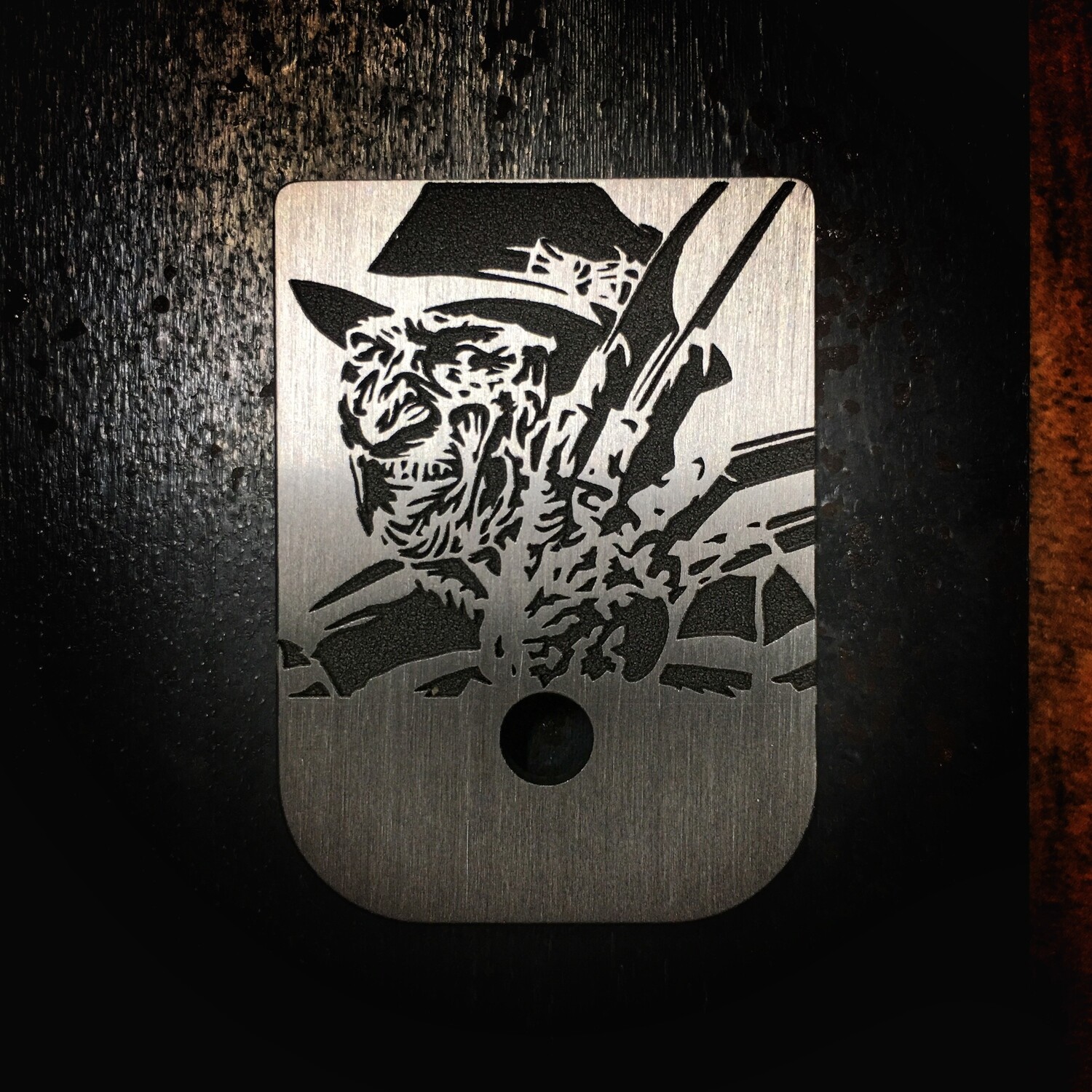 Freddy Mag - Titanium - Deep Engraved Brushed