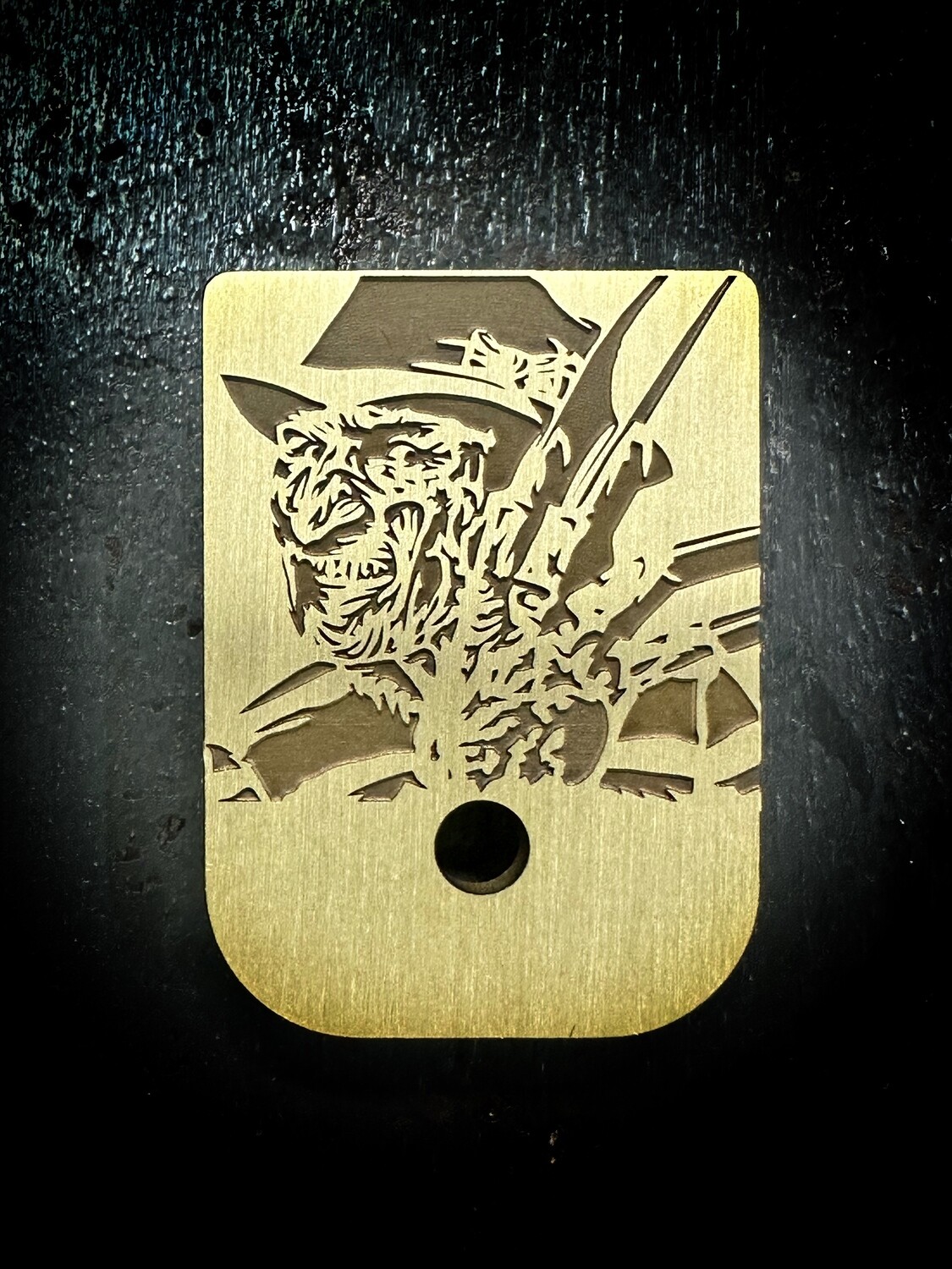 Freddy Mag - Brass - Deep Engraved Brushed