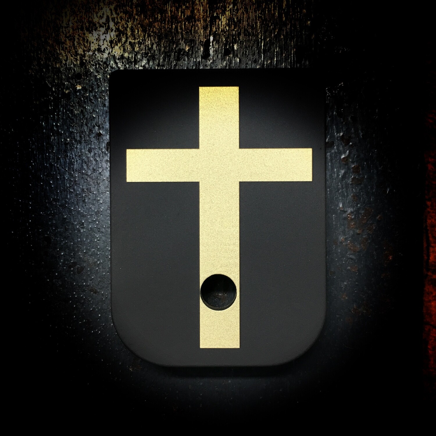 Cross Mag - Brass - Black