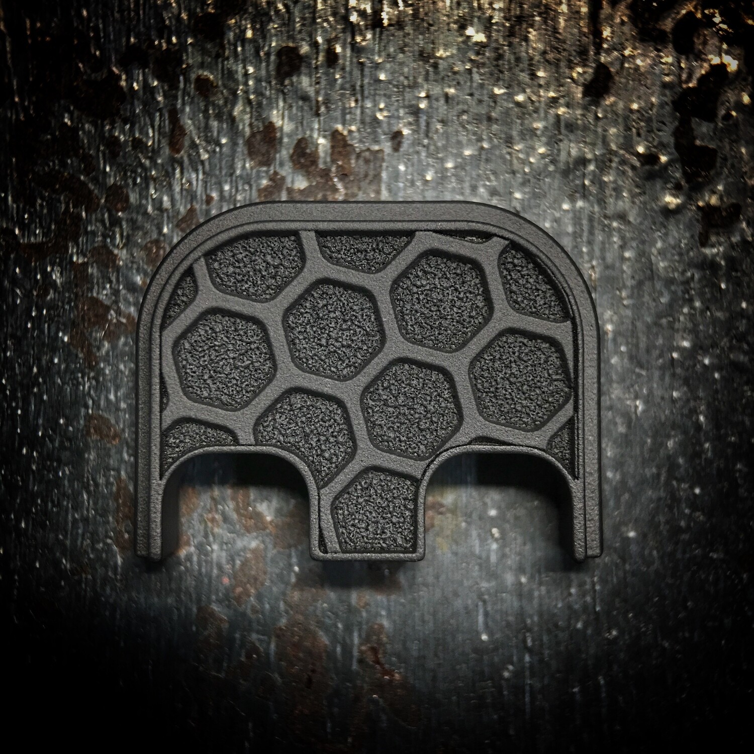 Honeycomb 3D - Titanium - Deep Engraved Blackout