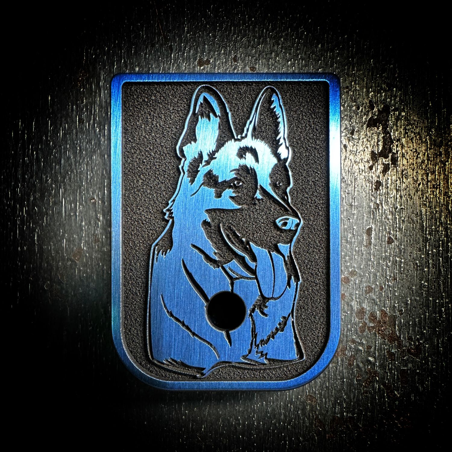 German Shepherd Mag 3D - Titanium - Cerakoted Deep Engraved Blue