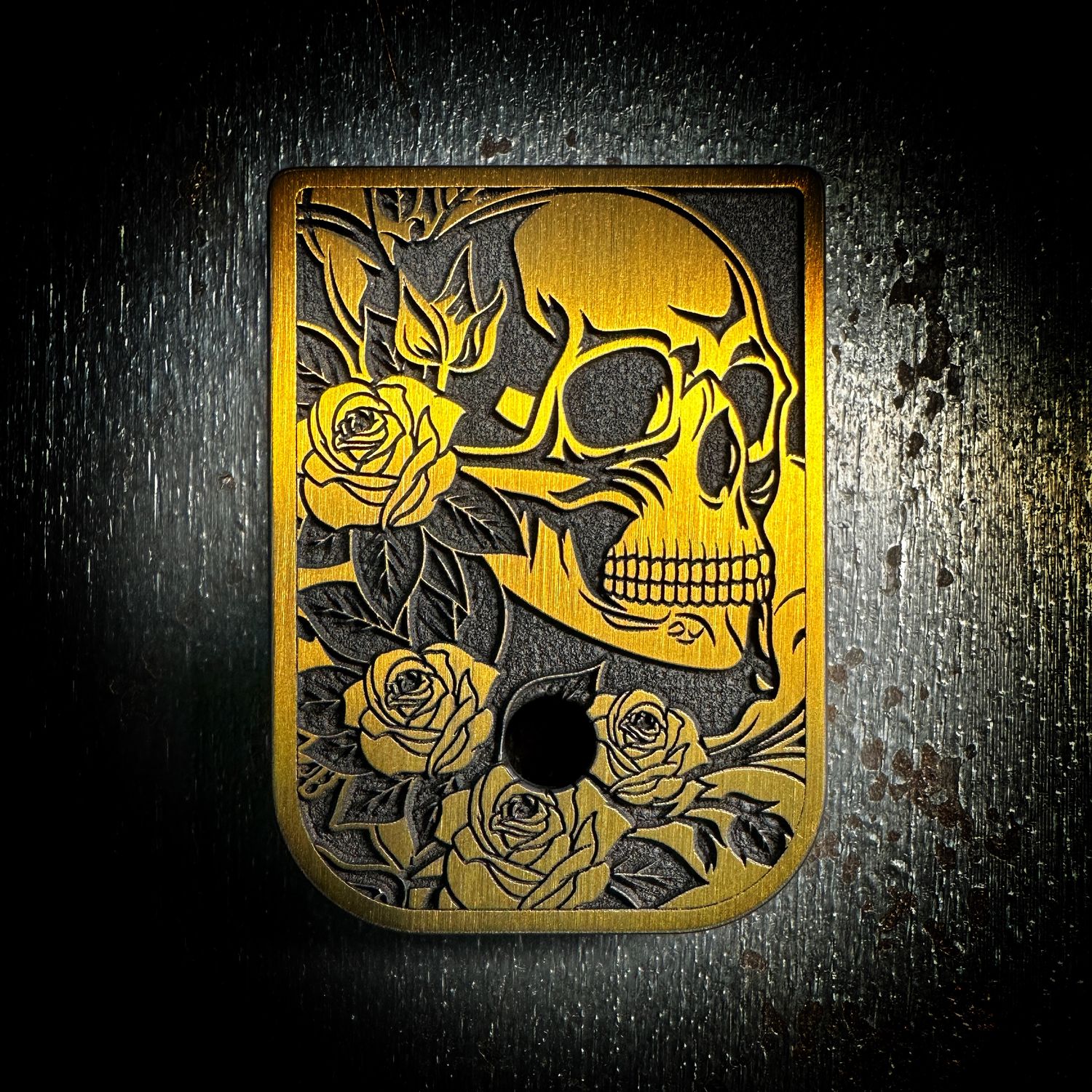 Skull w/ Roses Mag 3D - Titanium - Cerakoted Deep Engraved Gold