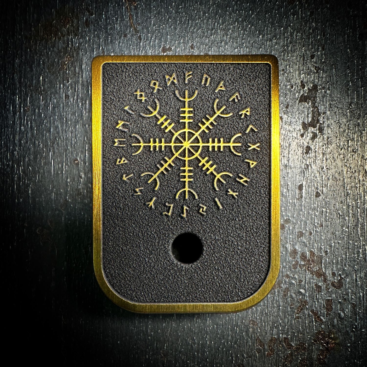 Helm of Awe Mag 3D - Titanium - Cerakoted Deep Engraved Gold