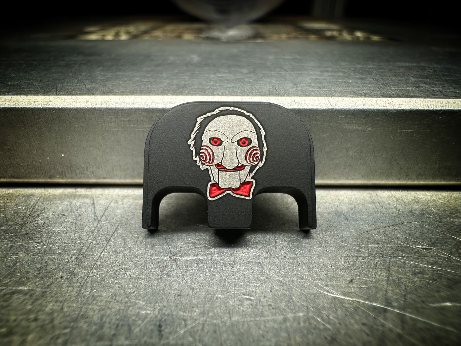 Jigsaw - Titanium - Full Color