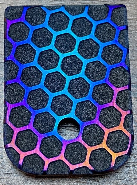 Honeycomb Mag - Titanium - Deep Engraved Flame Anodized